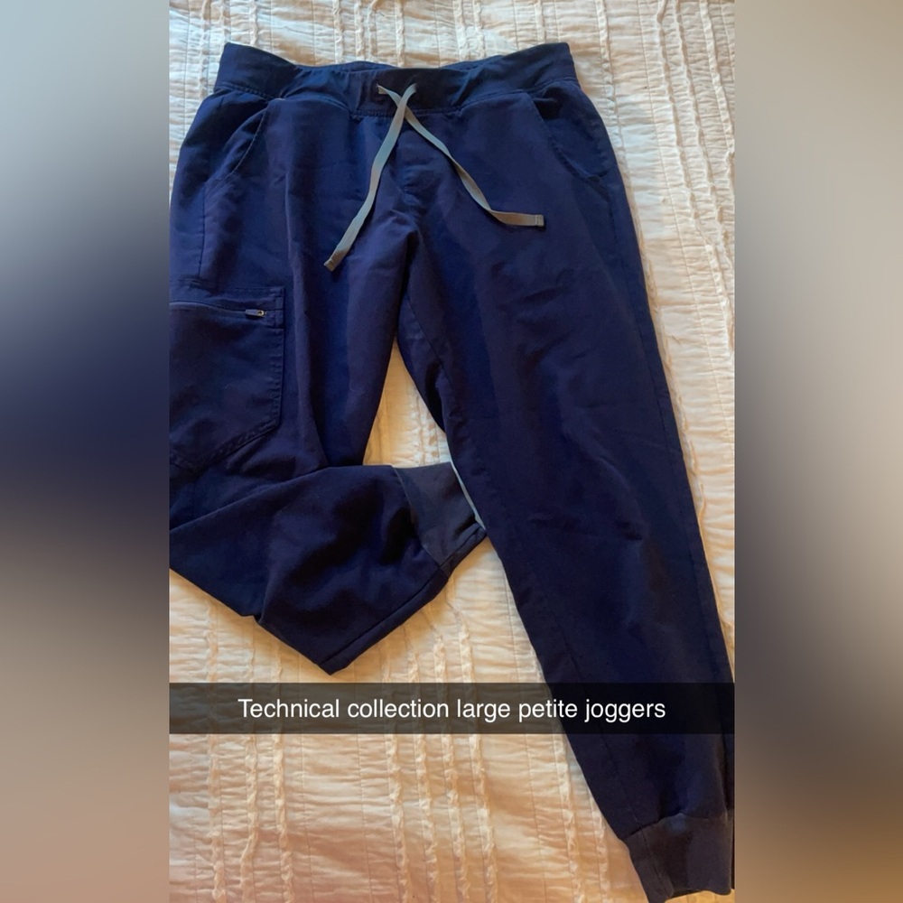 Figs Joggers (Navy) - High waisted, petite